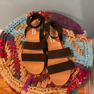 Steve Madden Wedge Sandals Women’s Size 8.5